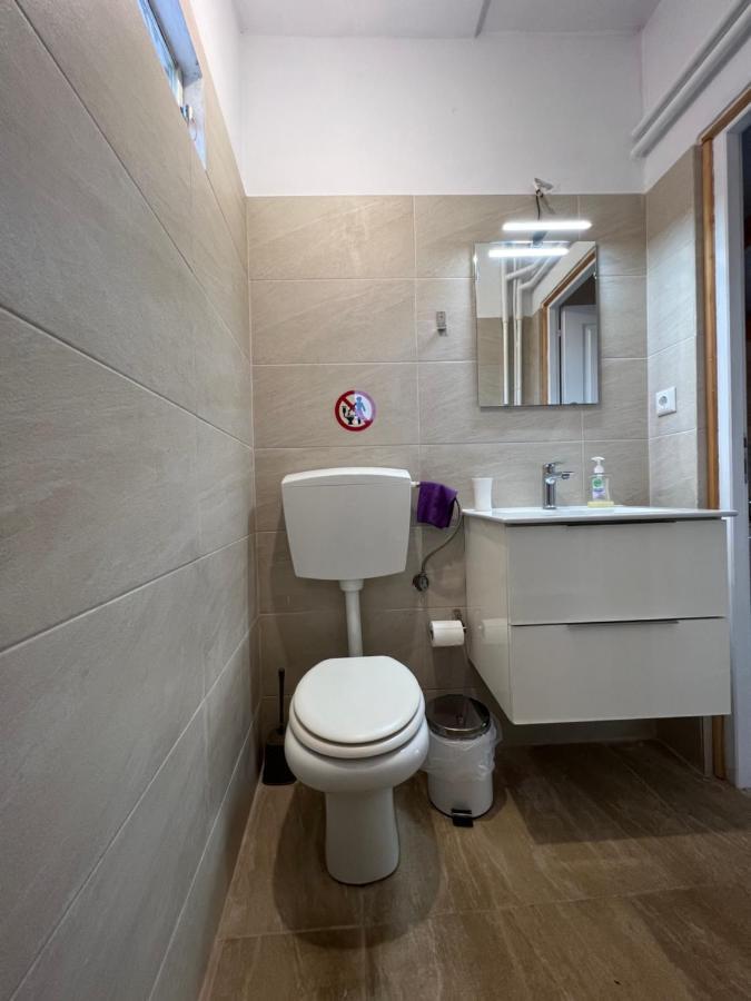 George'S House Apartman Ártemida Kültér fotó
