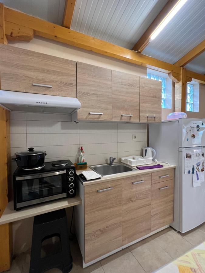 George'S House Apartman Ártemida Kültér fotó